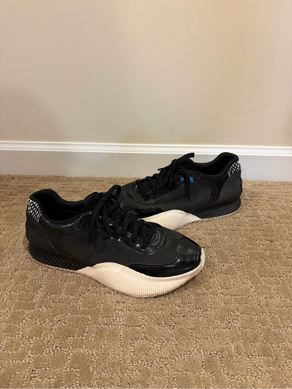 Sorel Black Athletic Sneakers with White Midsole Size 9.5